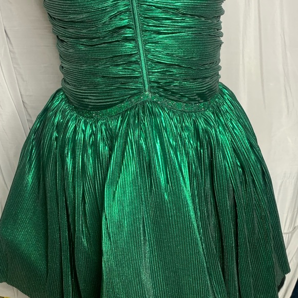 Bronx & Banco Green and Black Dress - Picture 2 of 7